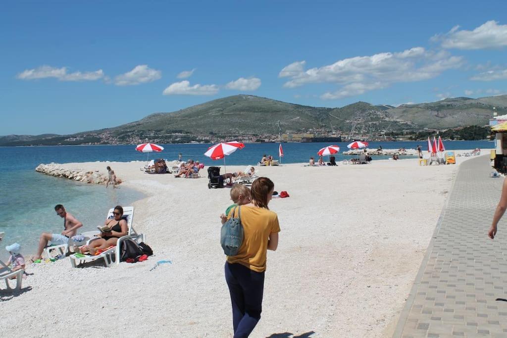 Apartment Mia - Spacious Apartment On 85 M2 With Beautiful Sea View Trogir Zewnętrze zdjęcie