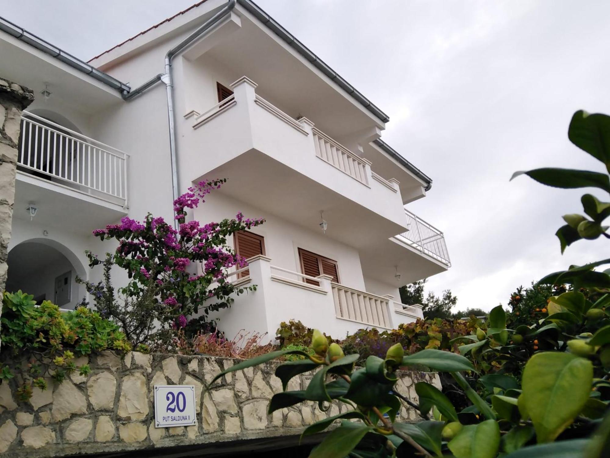 Apartment Mia - Spacious Apartment On 85 M2 With Beautiful Sea View Trogir Zewnętrze zdjęcie