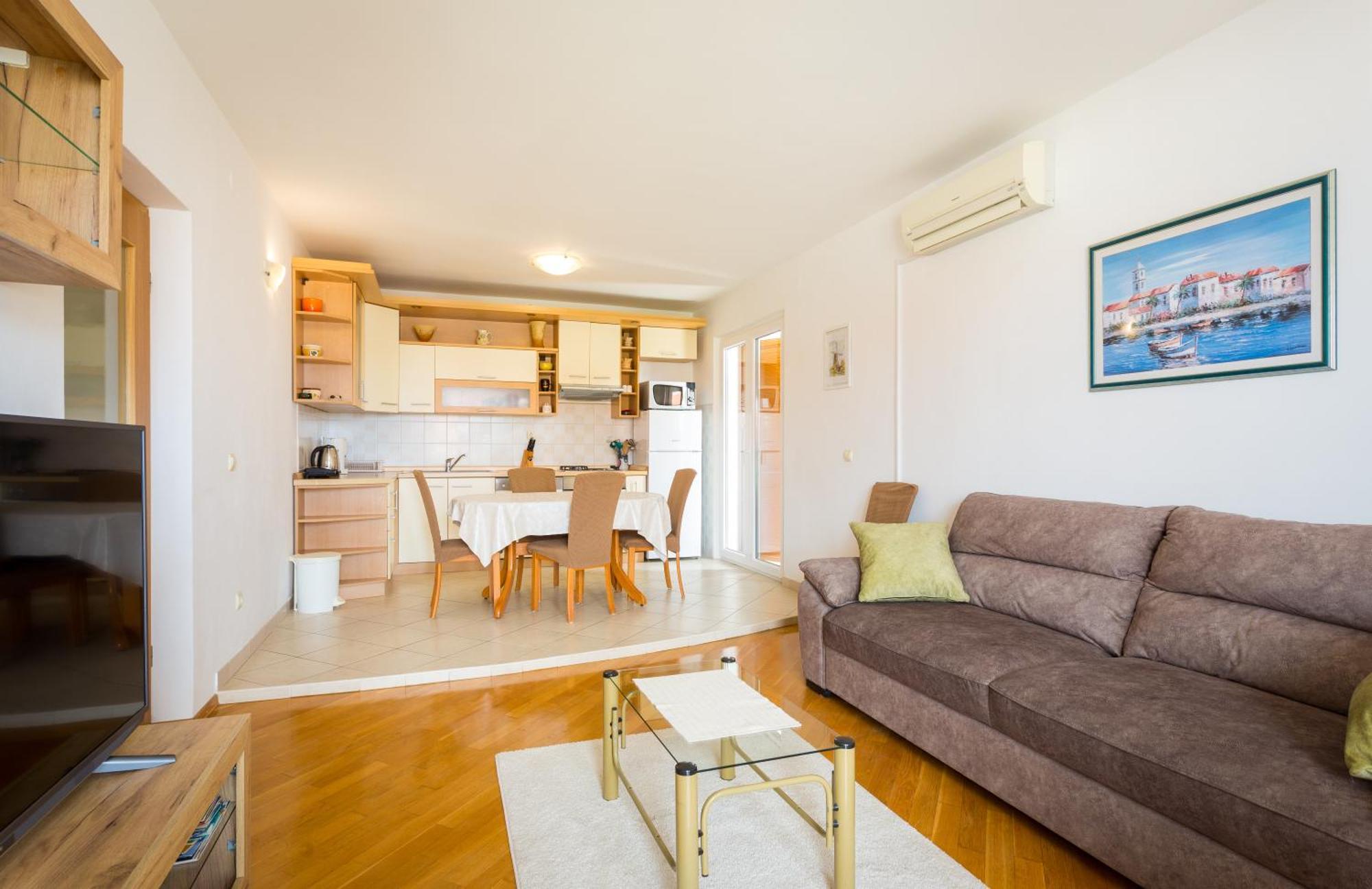 Apartment Mia - Spacious Apartment On 85 M2 With Beautiful Sea View Trogir Zewnętrze zdjęcie