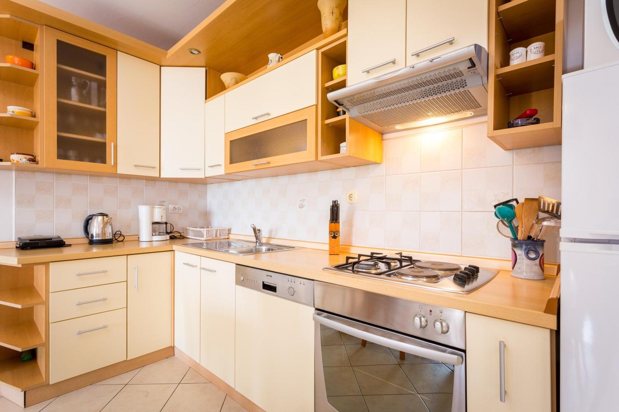 Apartment Mia - Spacious Apartment On 85 M2 With Beautiful Sea View Trogir Zewnętrze zdjęcie